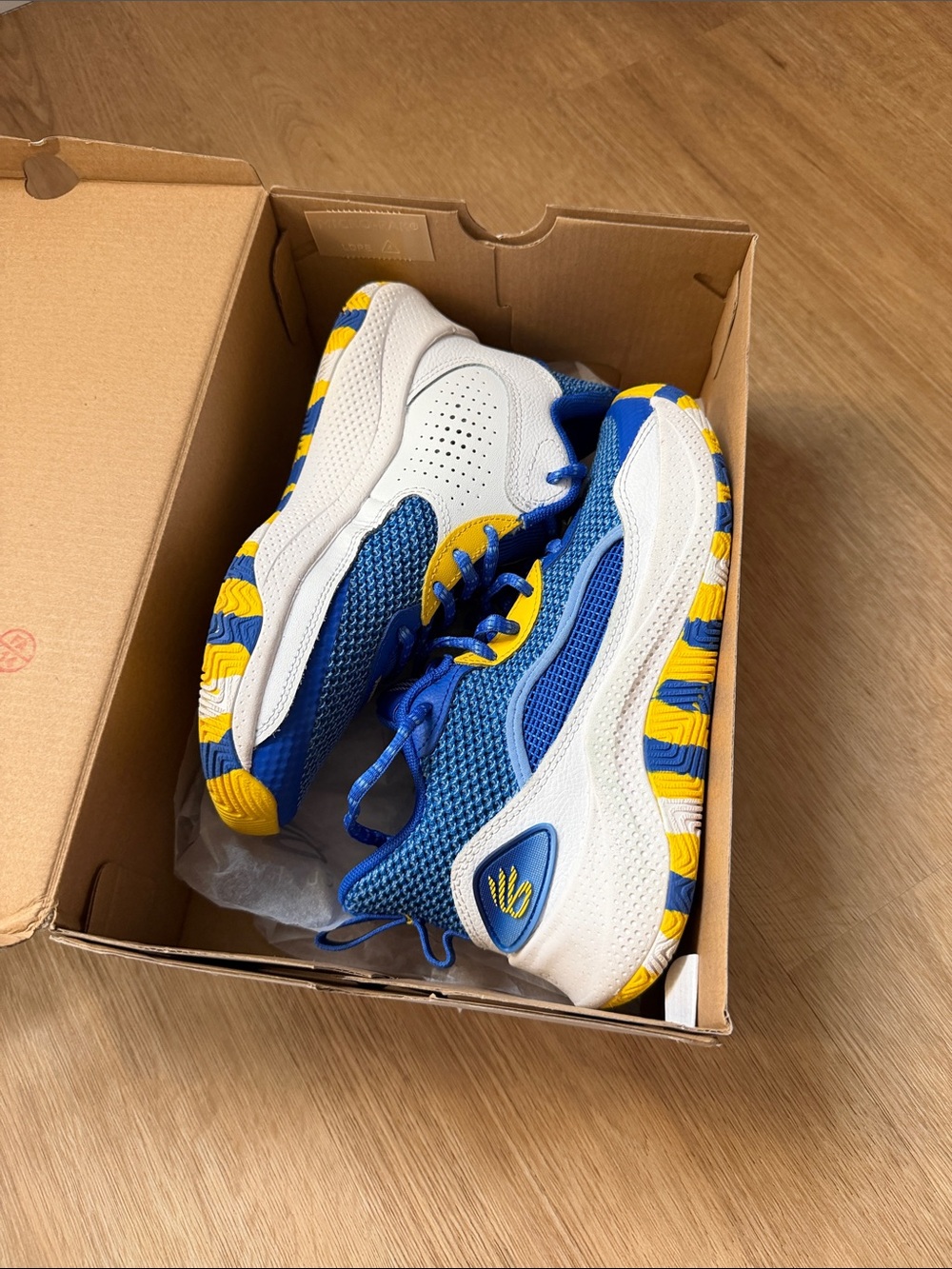 Under Armour Curry Shoes - Picture 5 of 6